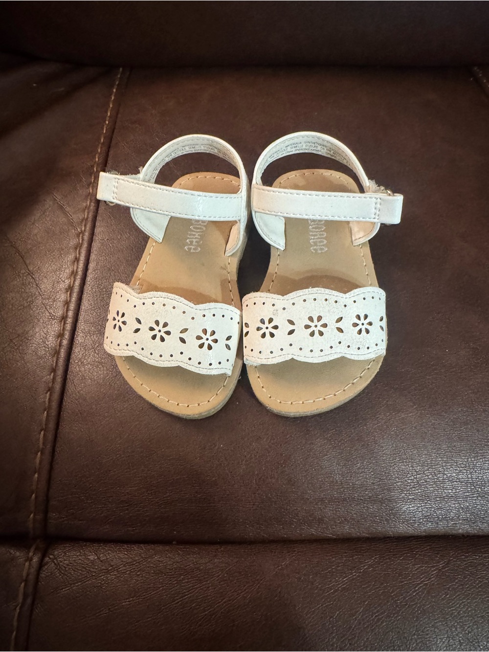 Gymboree White Floral Cutout Toddler Sandals